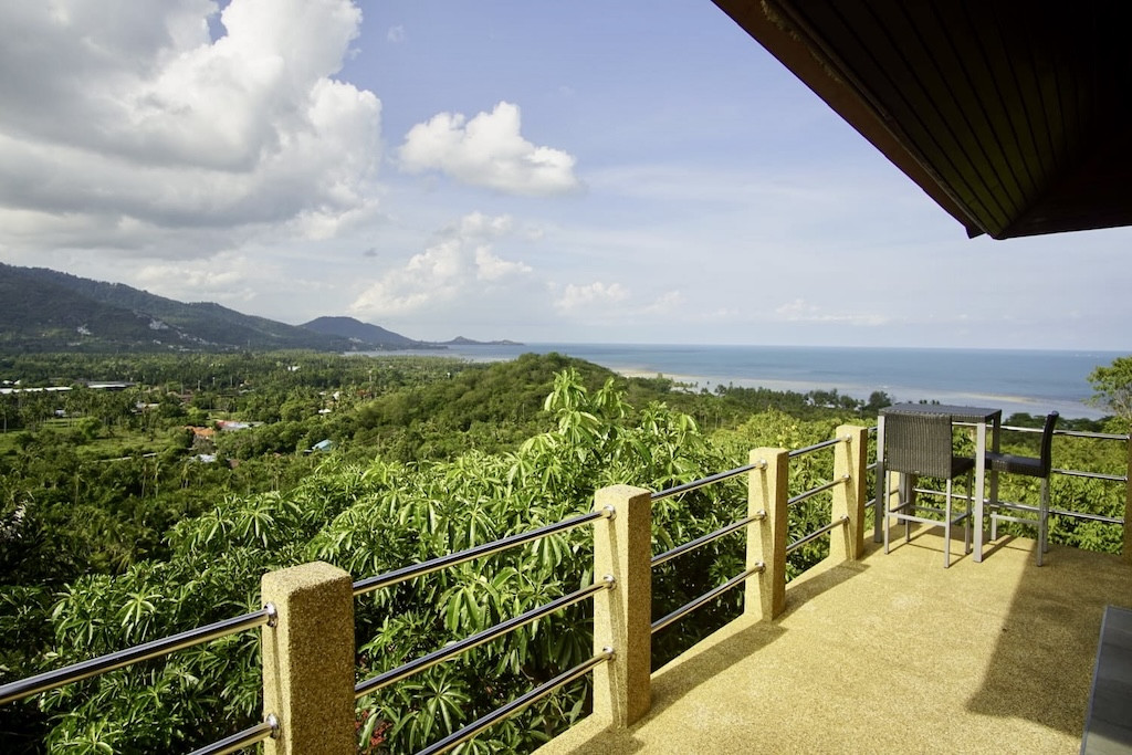 Koh Samui 4-Bedroom Sea View Villa Balustrade