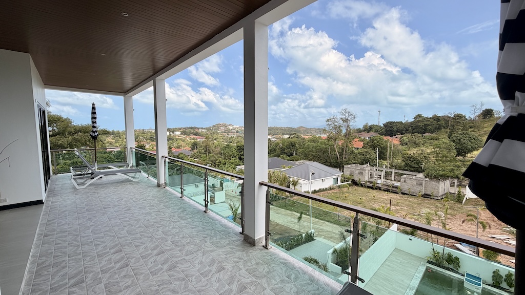 Koh Samui 5 Bedroom Property Top Balcony