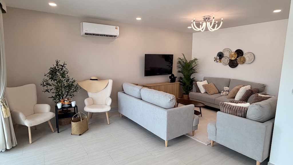 Koh Samui 5 Bedroom Property Lounge