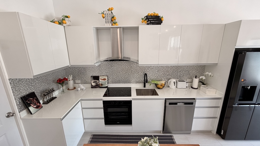 Koh Samui 5 bedroom Property Kitchen
