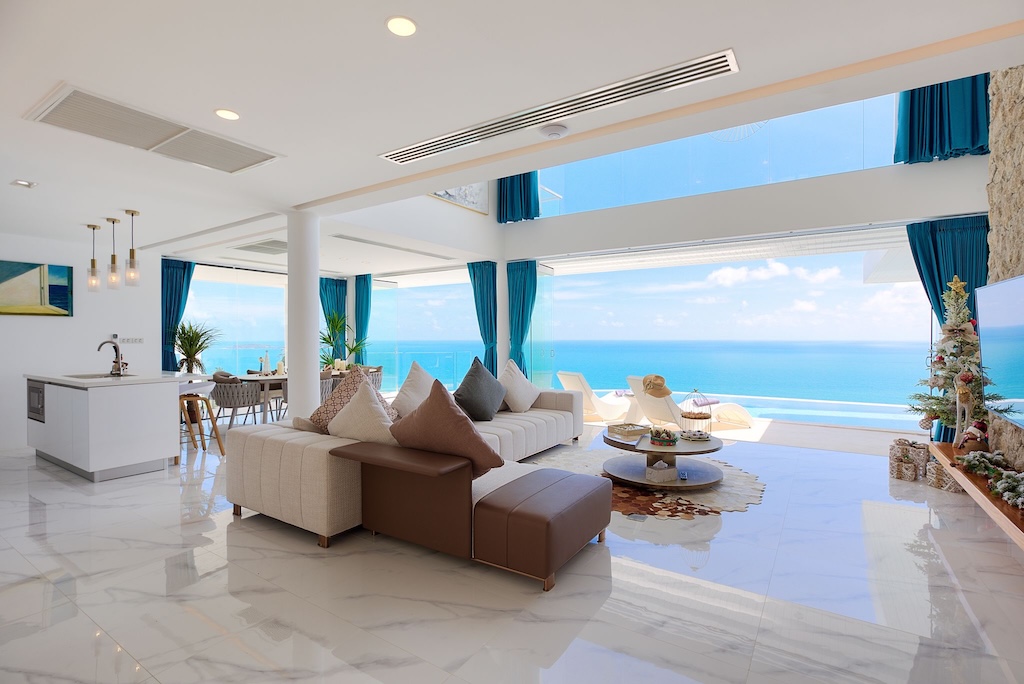 Koh Samui 5 Bedroom Property For Sale Living Area