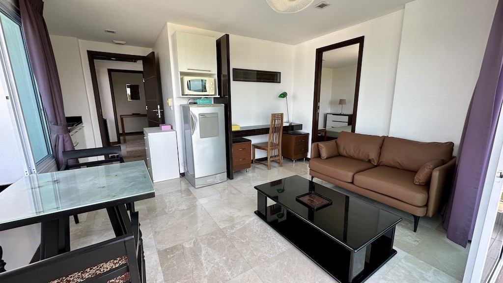 Koh Samui Apartment Building Lounge