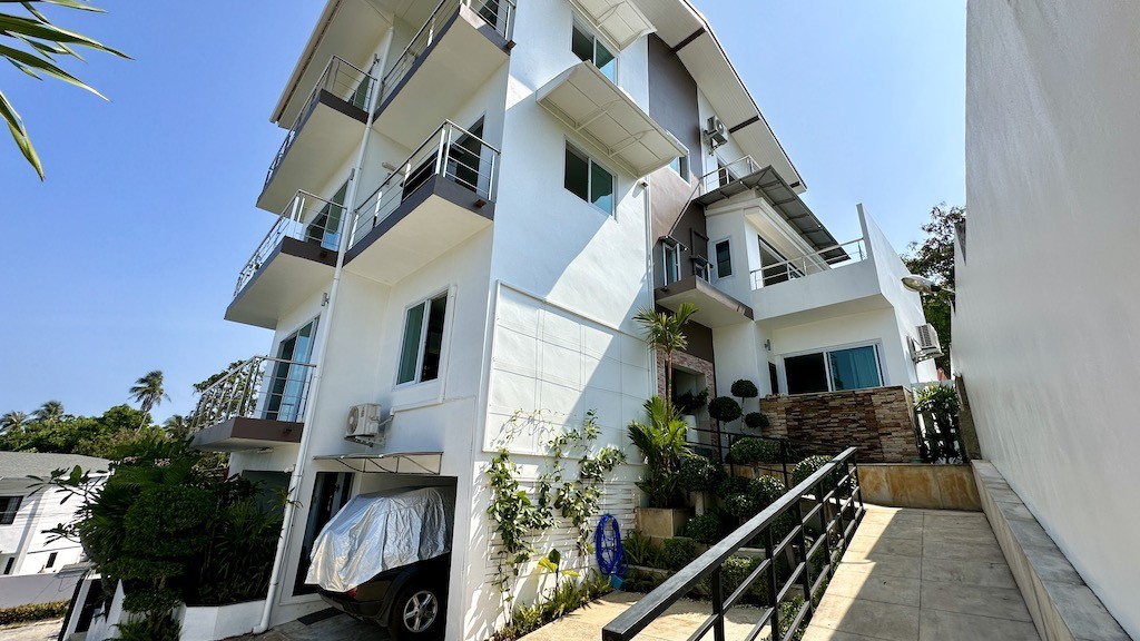 Koh Samui Apartment Building Exterior Back