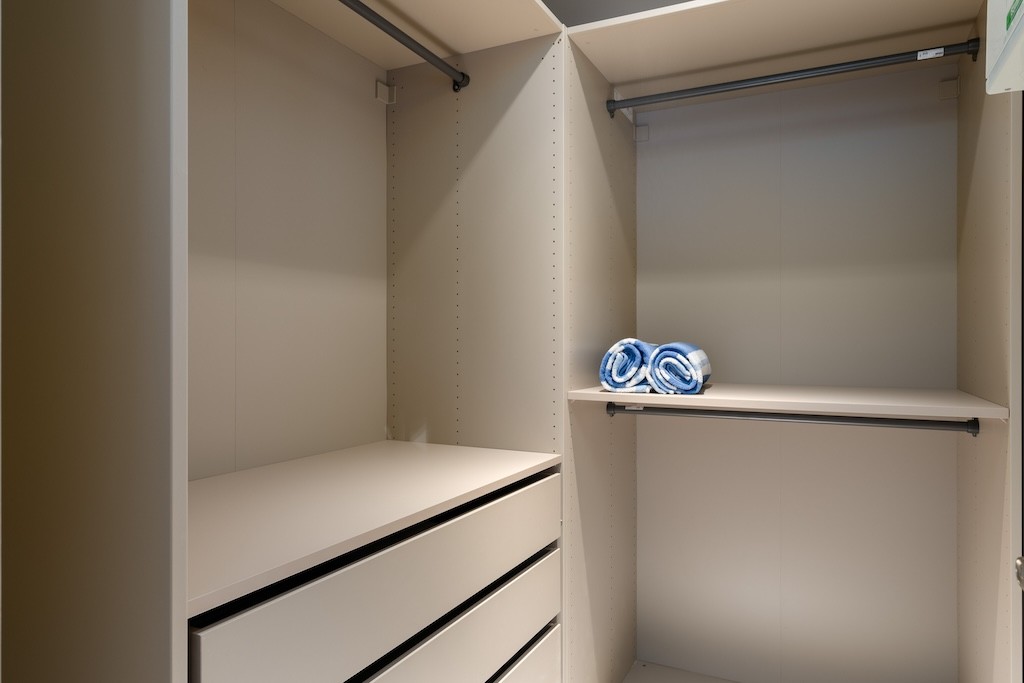 Koh Samui Apartments Wardrobe
