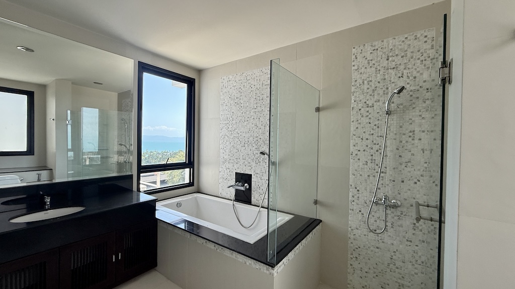 Koh Samui Bang Po House For Sale Bathroom