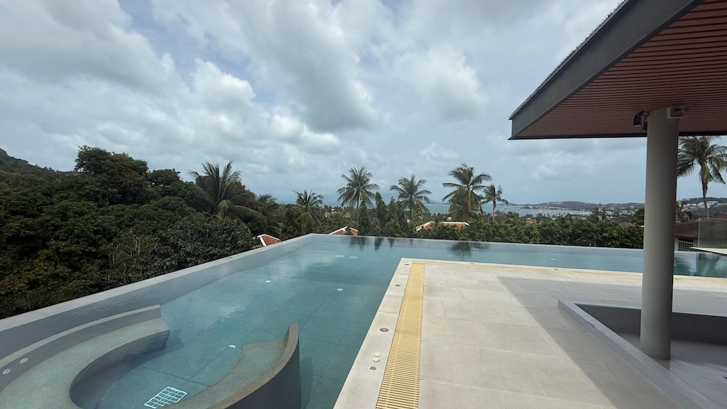 Koh Samui Bangrak Villa For Sale Terrace