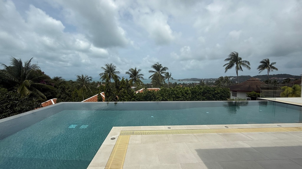 Koh Samui Bangrak Villa For Sale Pool