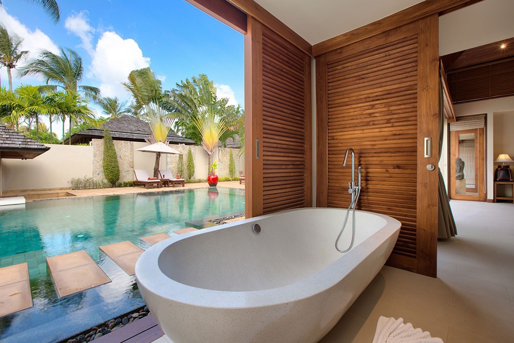Koh Samui Beachfront Property Bath