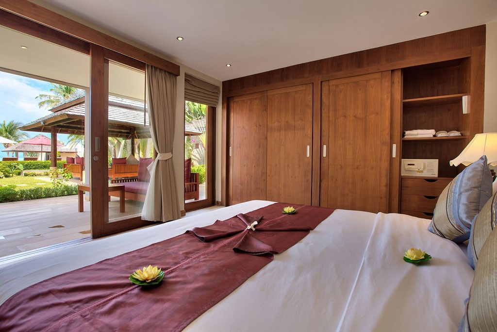 Koh Samui Beachfront Property Bedroom 4