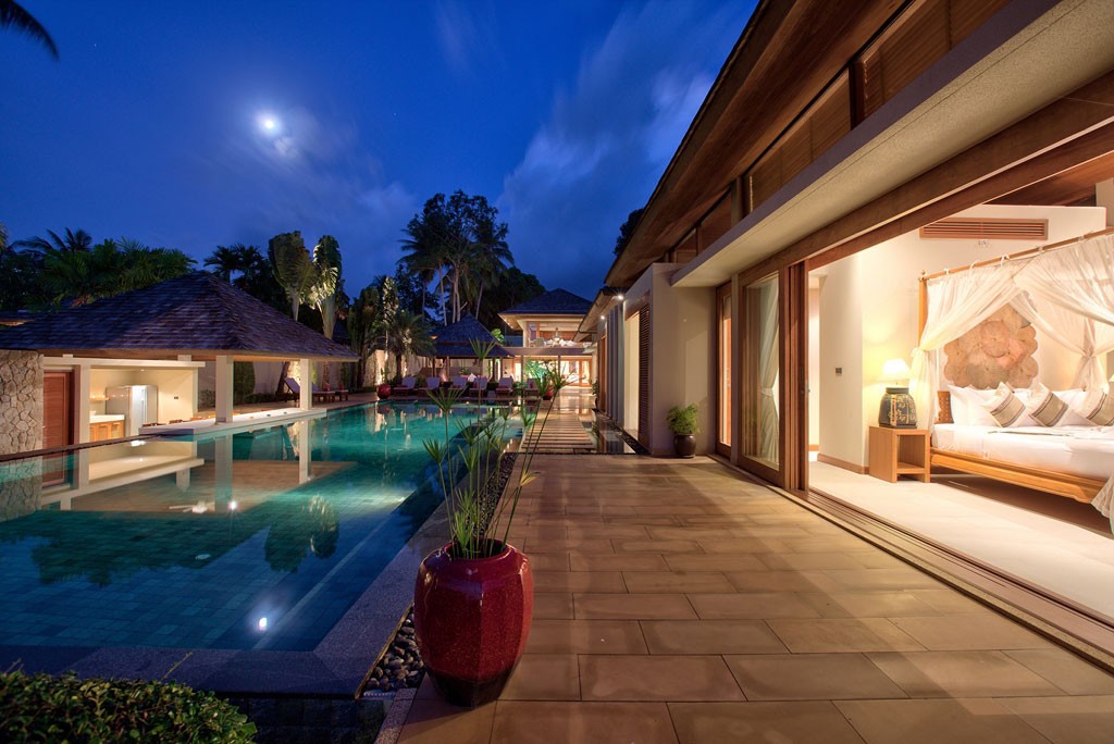 Koh Samui Beachfront Property Bedroom Exterior