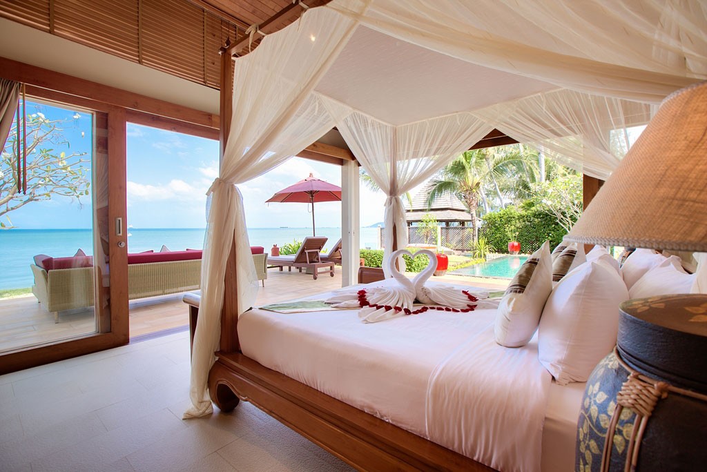 Koh Samui Beachfront Property Master Bed