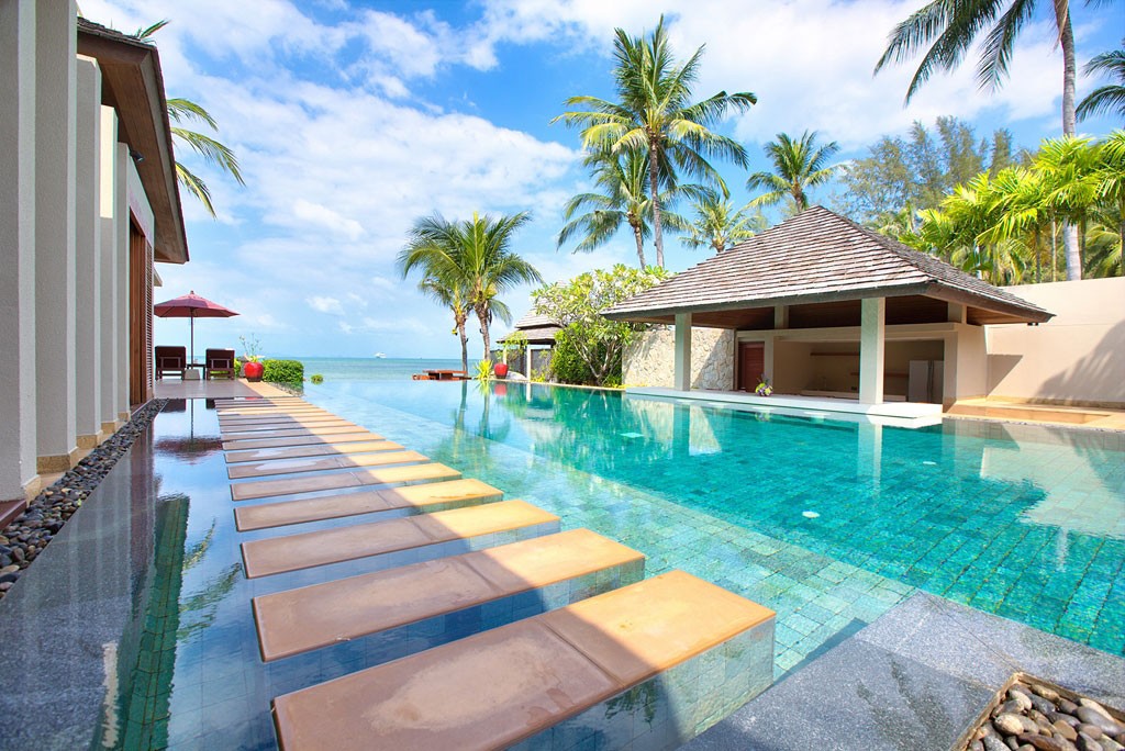 Koh Samui Beachfront Property Walkway