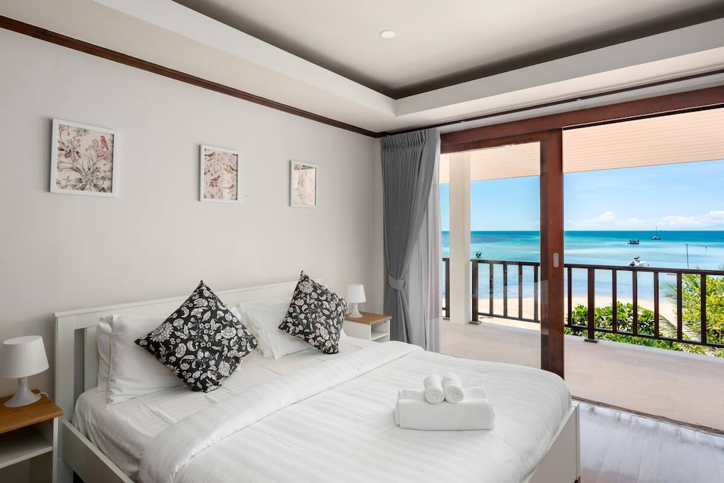 Koh Samui Beachfront Residence Bedroom