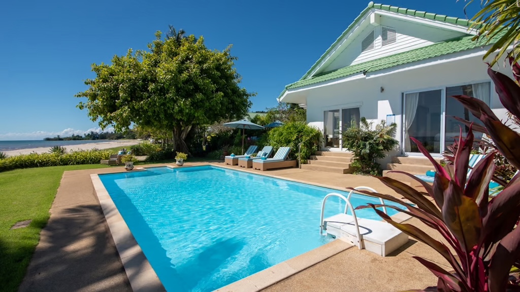 Koh Samui Beachfront Villa For Sale In Hua Thanon Pool