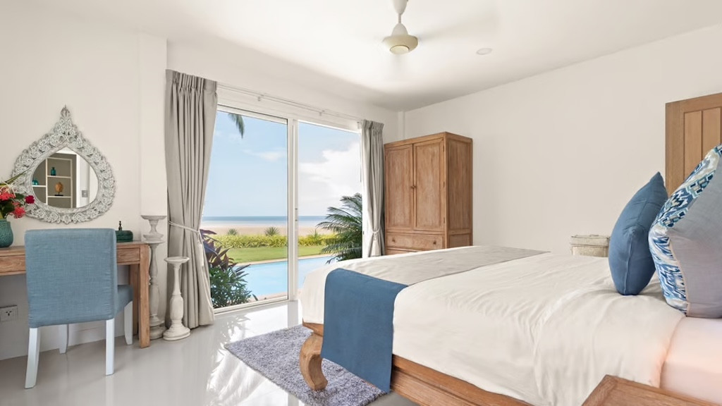 Koh Samui Beachfront Villa For Sale In Hua Thanon Bedroom