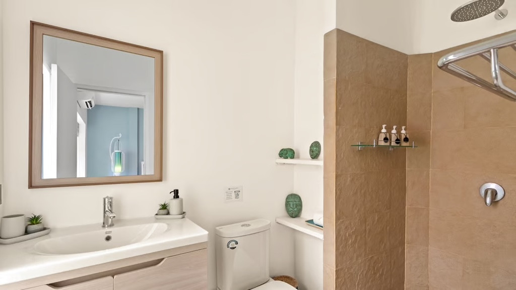 Koh Samui Beachfront Villa For Sale In Hua Thanin Bathroom