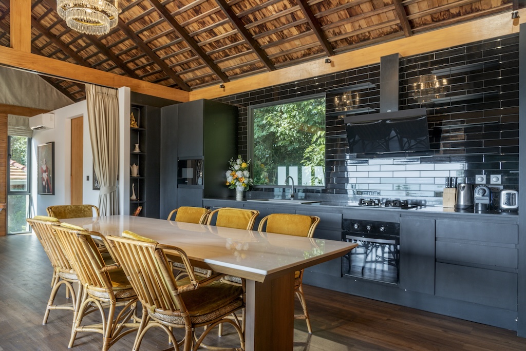 Koh Samui Beachside House For Sale Dining