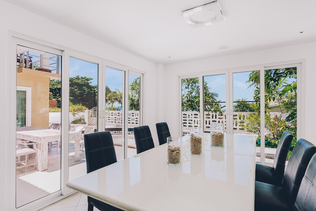 Koh Samui Beachside Villa Dining