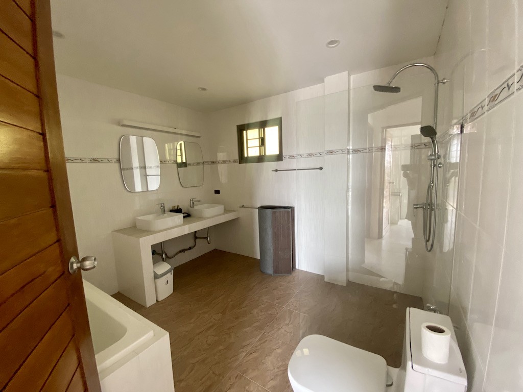 Koh Samui Chaweng Noi Villa Bathroom 2