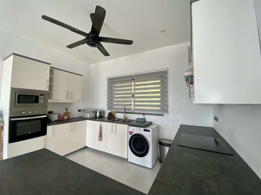 Koh Samui Chaweng Noi Villa Kitchen
