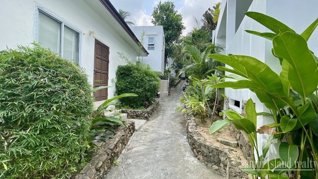 Koh Samui Chaweng Property Walkway