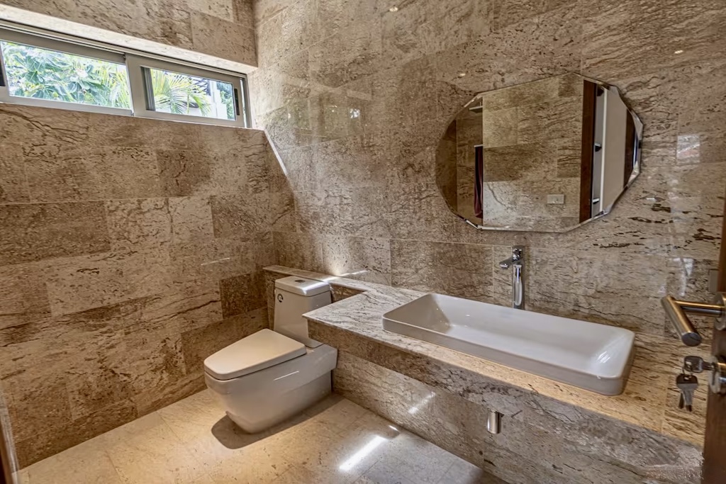 Koh Samui Chaweng Villa For Sale Bathroom