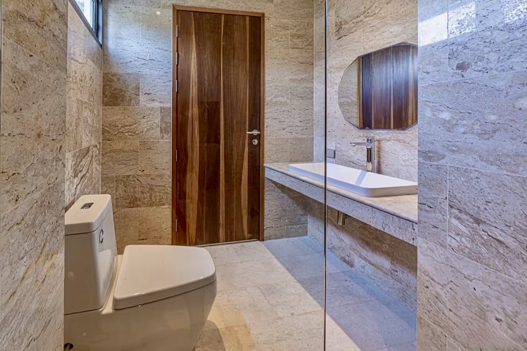 Koh Samui Chaweng Villa For Sale Bathroom