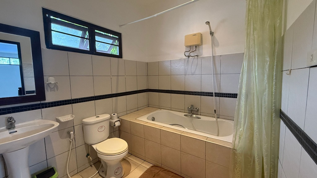 Koh Samui Choeng Mon Resort Bathroom