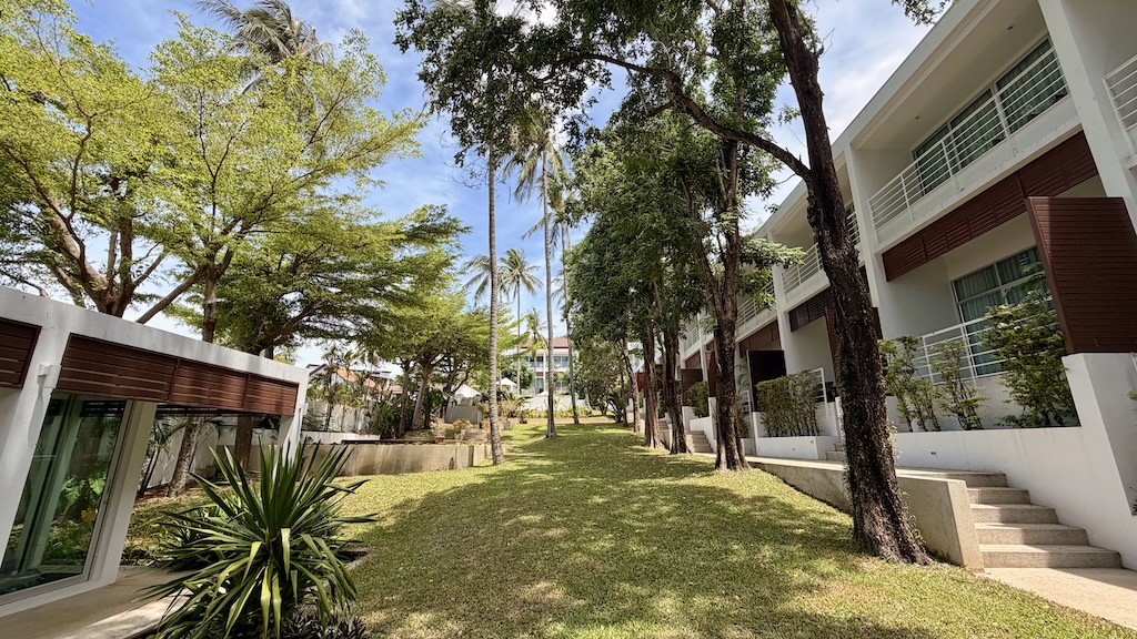 Koh Samui Freehold Apartment For Sale Gardens