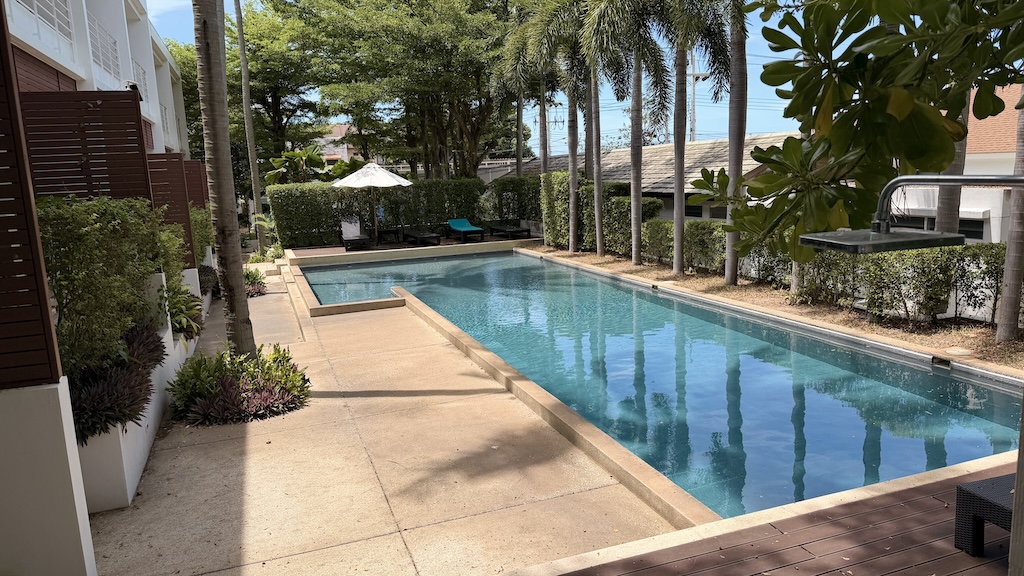 Koh Samui Freehold Apartment For Sale Pool