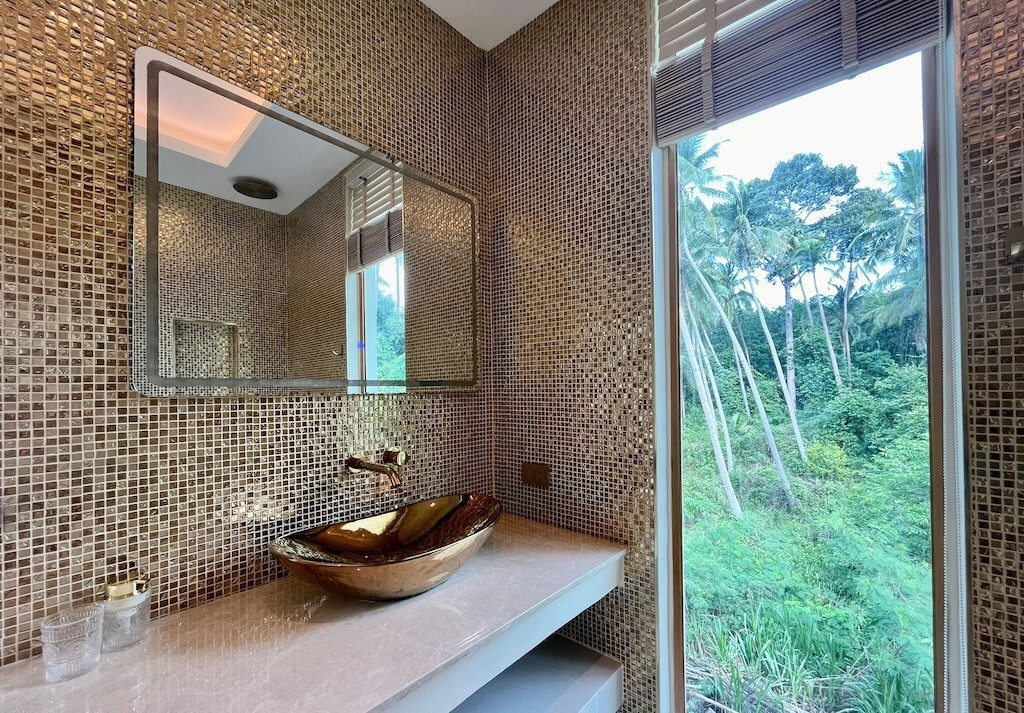 Koh Samui Laem Sor Villa Bathroom