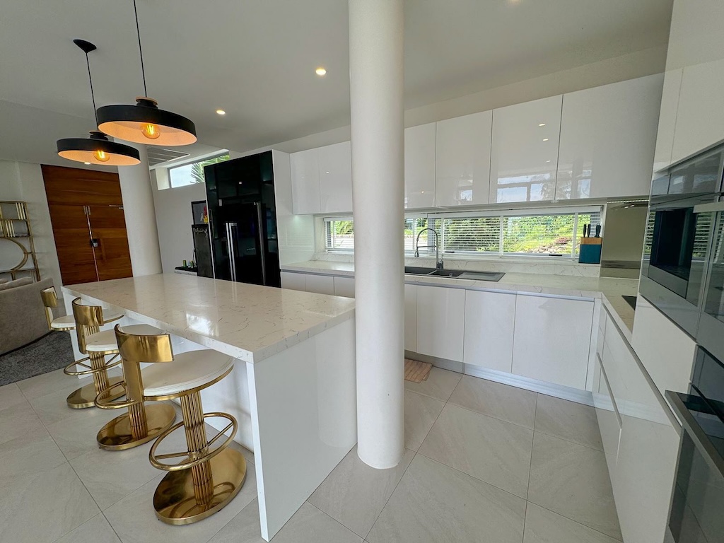 Koh Samui Luxury lamai Villa Kitchen