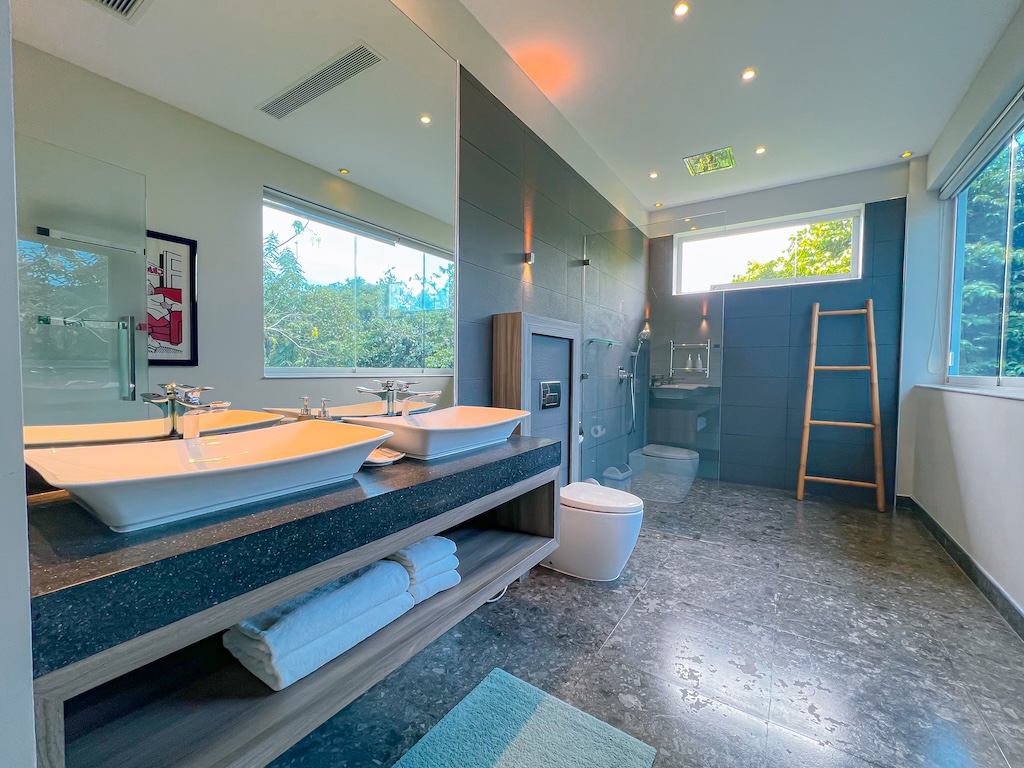 Koh Samui Luxury Sea View Villa Bathroom