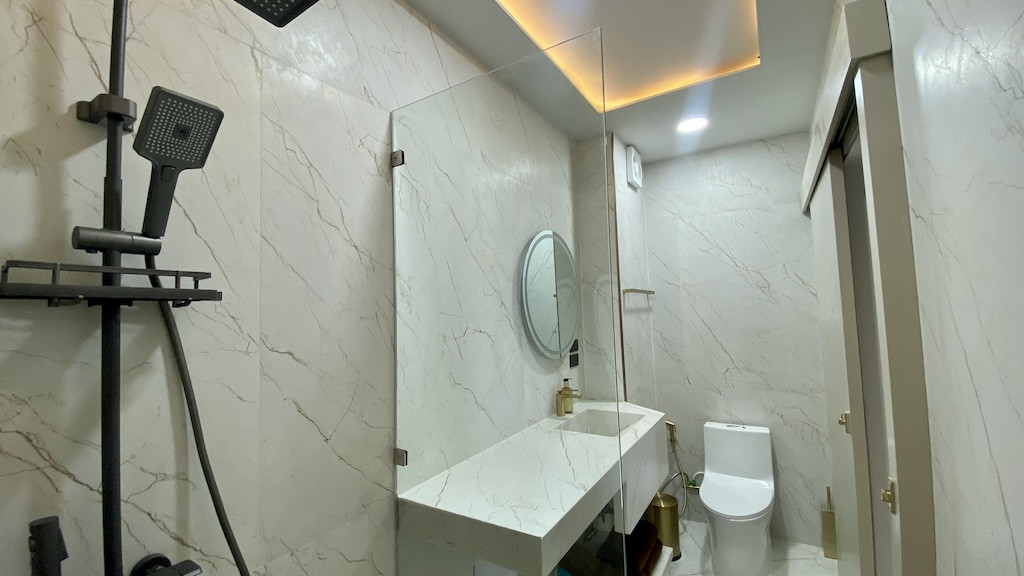 Koh Samui Modern Apartment Bathroom