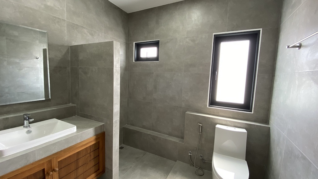 Koh Samui Modern Pool Villa Bathroom