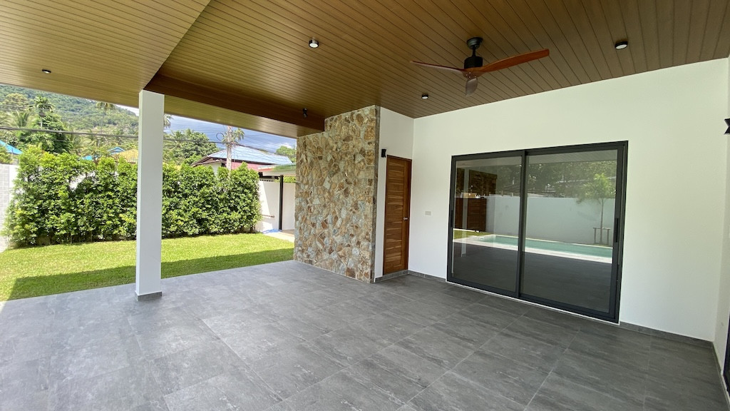 Koh Samui Modern Pool Villa Covered Living Space