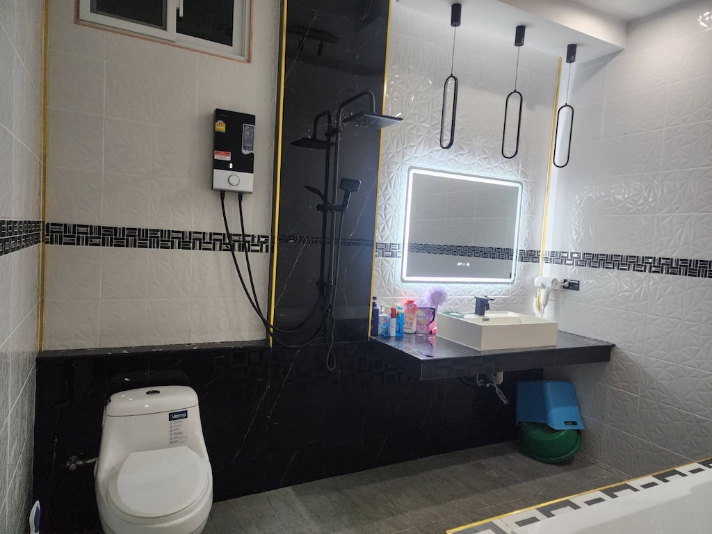 Koh Samui Nathon Villas For Sale Bathroom