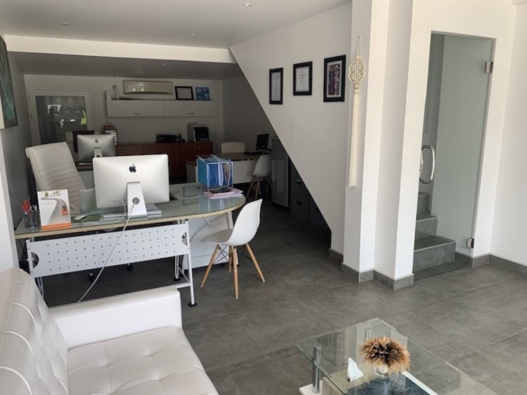 Koh Samui Office With Apartment For Sale