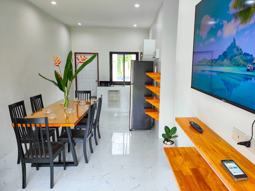 Koh Samui Pool Villa For Sale in Lipa Noi Dining