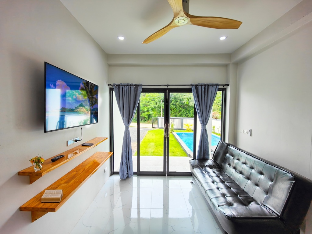 Koh Samui Pool Villa For Sale In Lipa Lounge