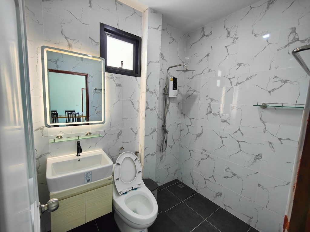 Koh Samui Pool Villa For Sale In Lipa Noi Bathroom