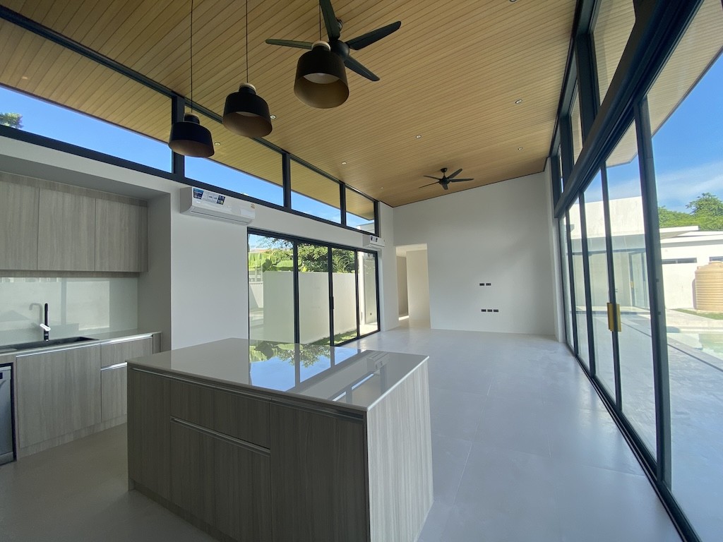 Koh Samui Pool VIlla In Bophut Kitchen Living