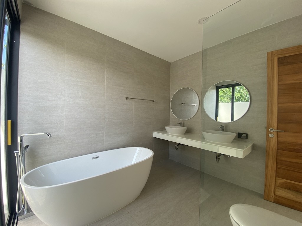 Koh Samui Pool VIlla In Bophut Bathroom