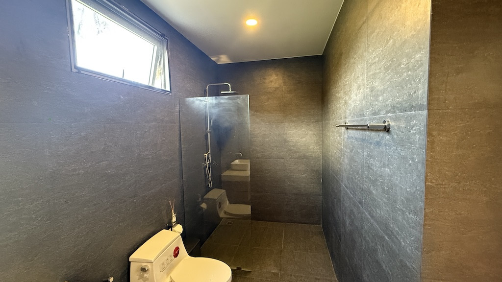 Koh Samui Properties Maenam Bathroom