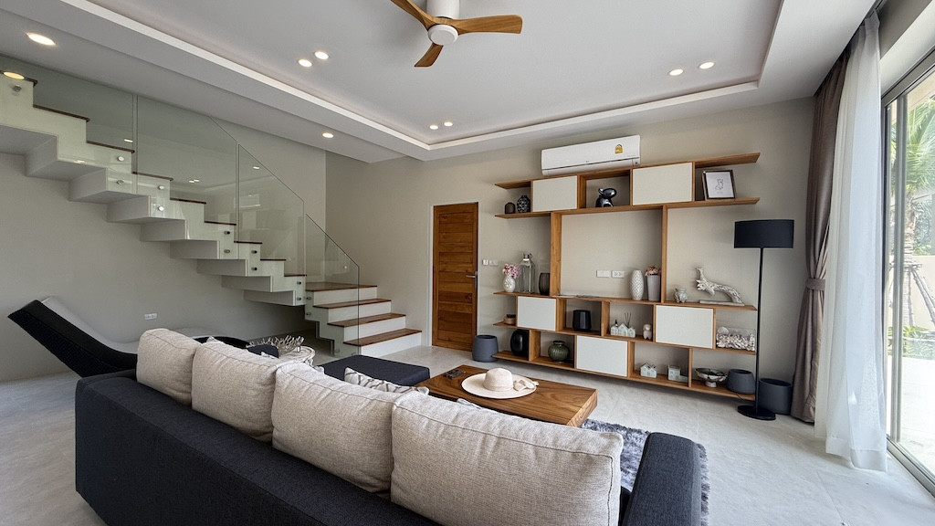 Koh Samui Properties Maenam Lounge