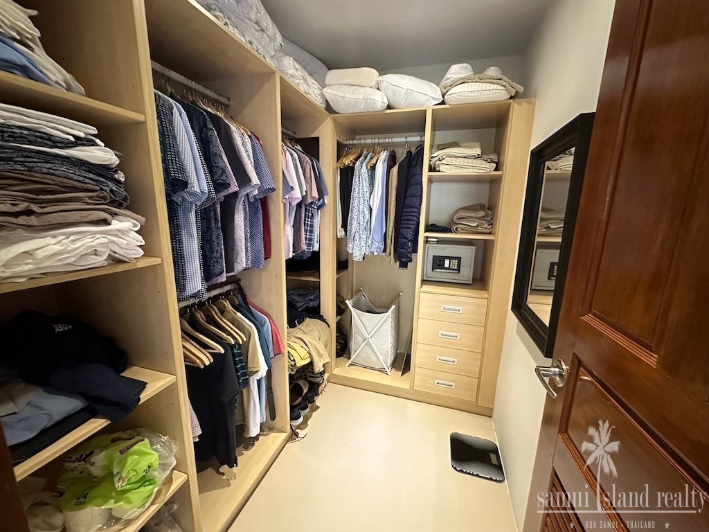 Koh Samui Property Bang Rak Walk In Wardrobe