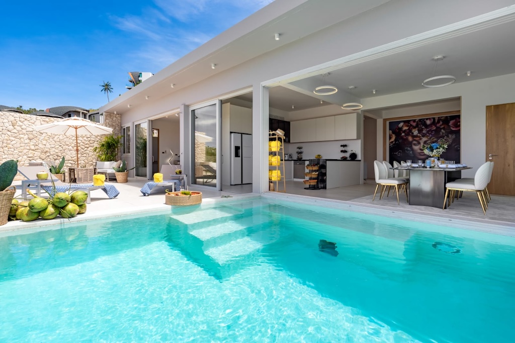 Koh Samui Property Beside Chaweng Noi Beach Swimming Pool