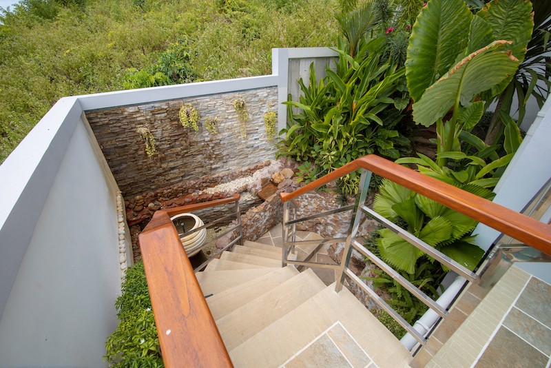 Stairs To Lower Level