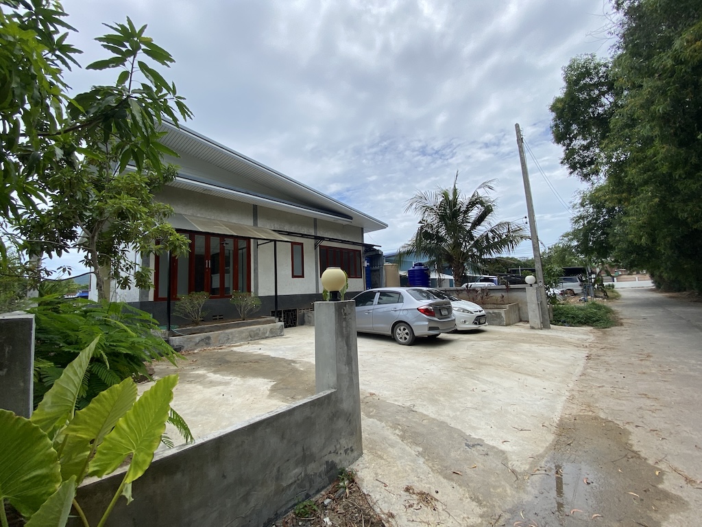 Koh Samui Property For Sale In Bangrak Parking