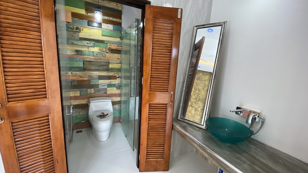 Koh Samui Property For Sale In Bangrak Bathroom